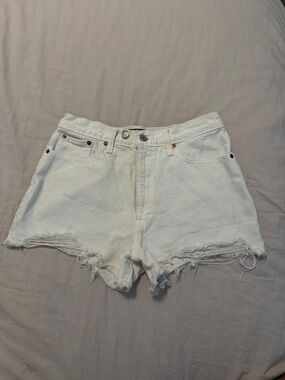 Abercrombie & Fitch Annie High Rise White Raw-Hem Denim Shorts Size 26/2